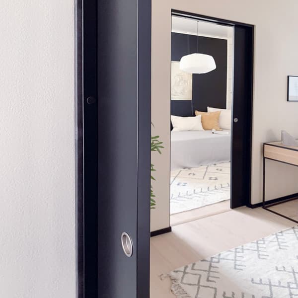 LIUNE BLACK JAMB KIT 66